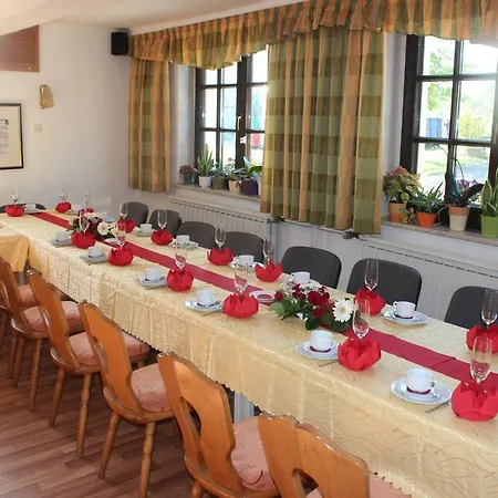 Thueringer Casa de hóspedes Allmenhausen